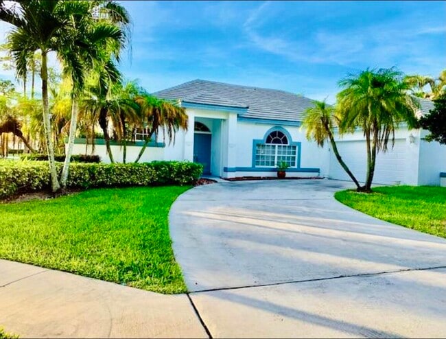 Primary Photo - 1103 Lake Breeze Dr