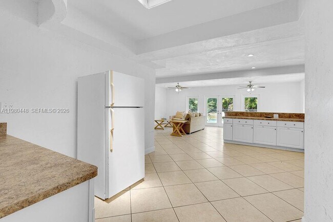 Building Photo - 2417 Pierce St