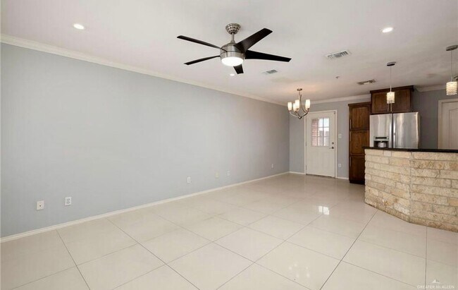 Building Photo - 103 S 48th Ln