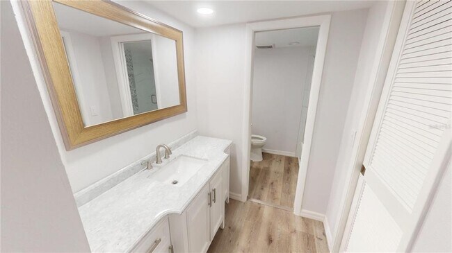 Building Photo - 8735 Midnight Pass Rd