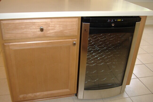 Building Photo - GREAT SPACIOUS 2 STORY HOME IN AVALON PARK in EAST ORLANDO