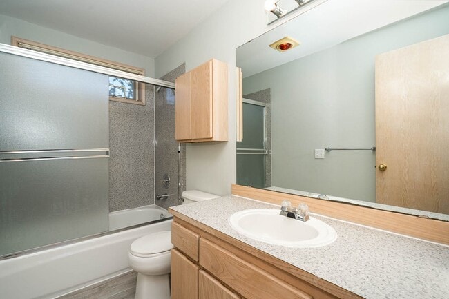 Building Photo - 3Bd/3.25Ba Seattle House
