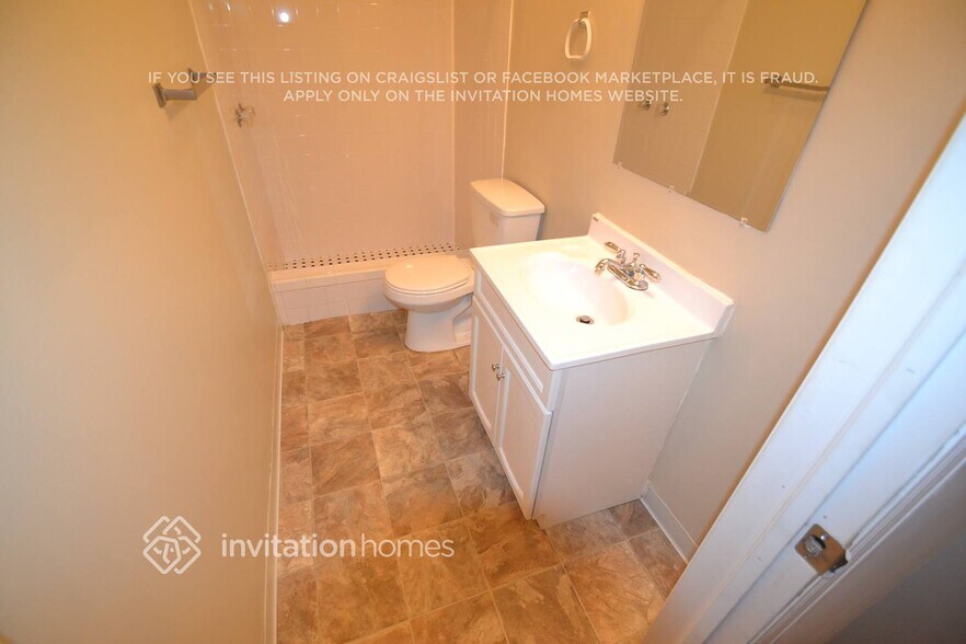 Building Photo - 4016 5th Ave S