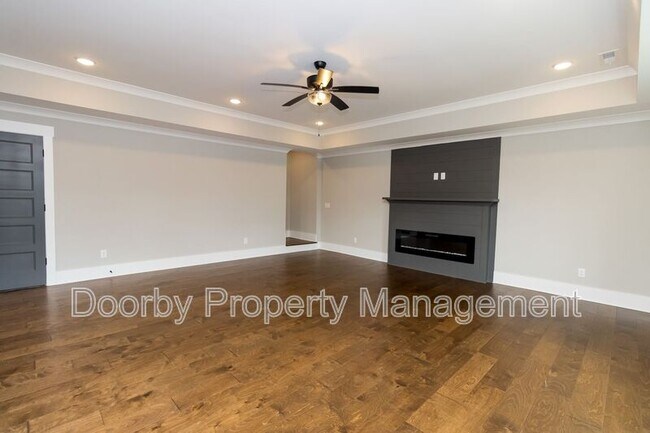 Building Photo - 2760 Ridge Park Dr