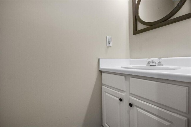 Building Photo - 1442 Glenover Cir