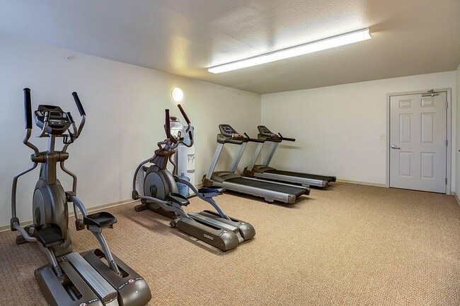 Fitness Center - Pheasant Run