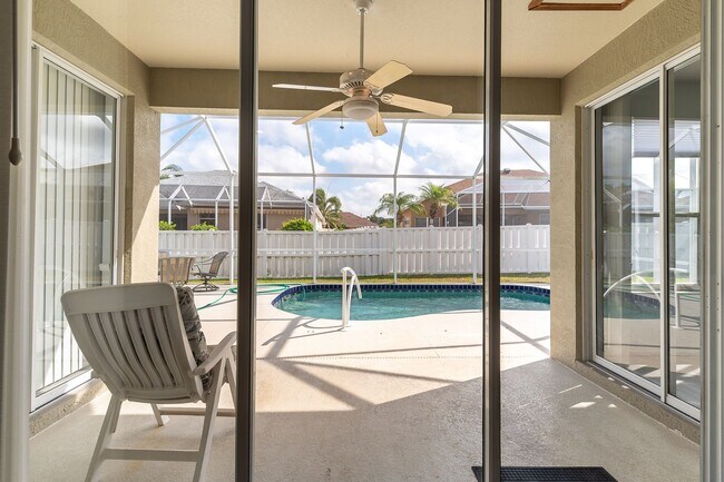 Building Photo - 3-Bed 2-Bath Unfurnished Pool Home - Greenfield Plantation