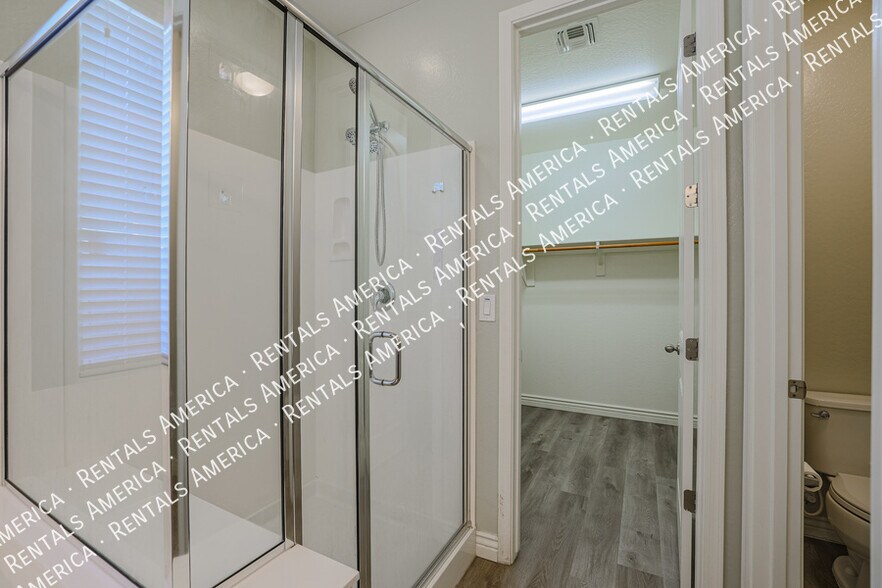 Building Photo - 4217 W Winston Dr