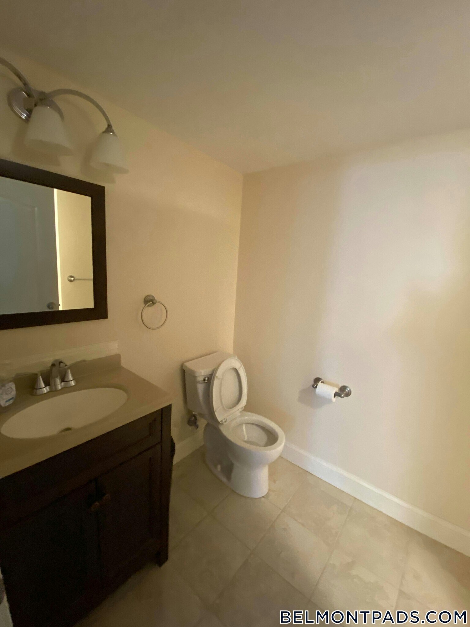 Building Photo - 622 Trapelo Rd