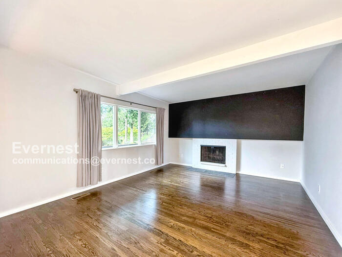 Building Photo - 13787 NE 77th Pl