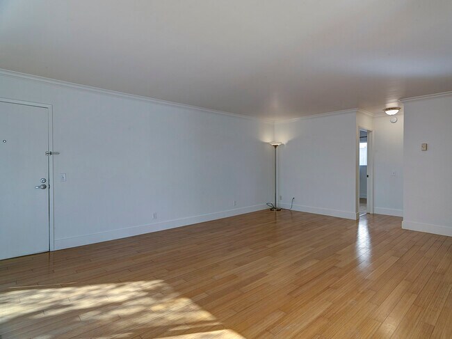 Building Photo - 2884 Sawtelle Blvd