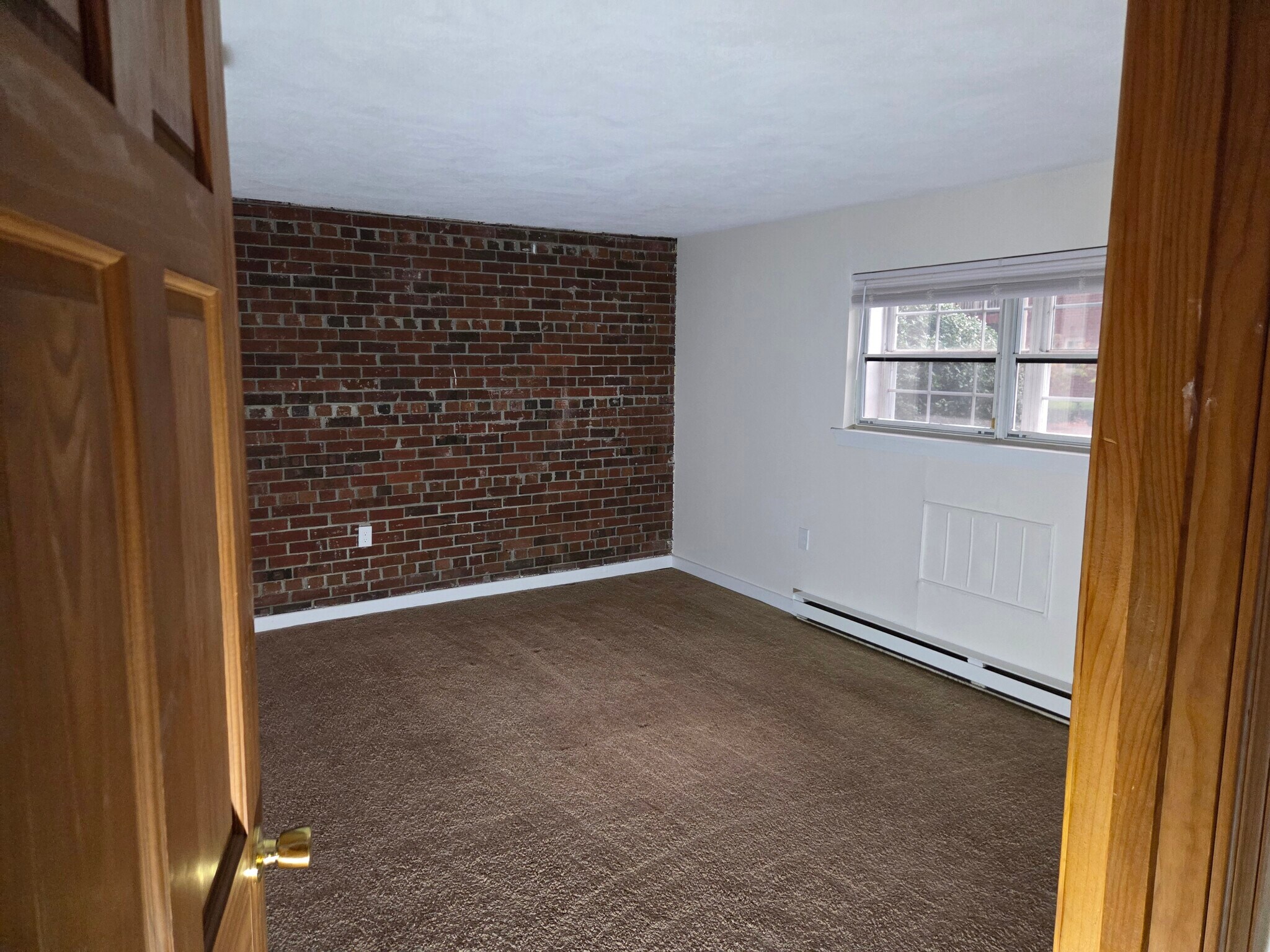 Building Photo - 65 Greentree Ln