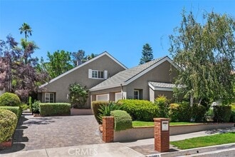 Building Photo - 30051 Running Deer Ln