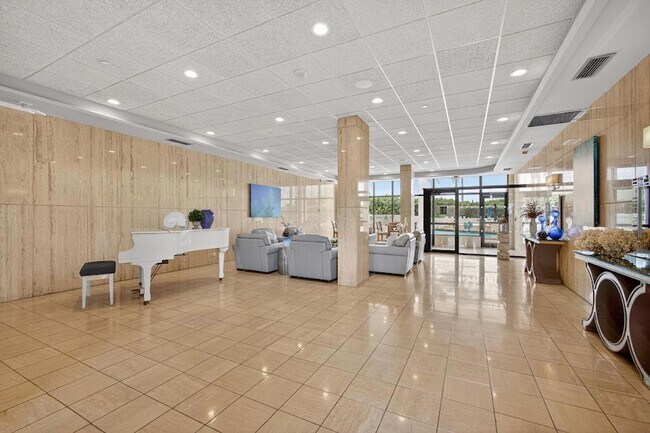 Building Photo - 9650 S Ocean Dr