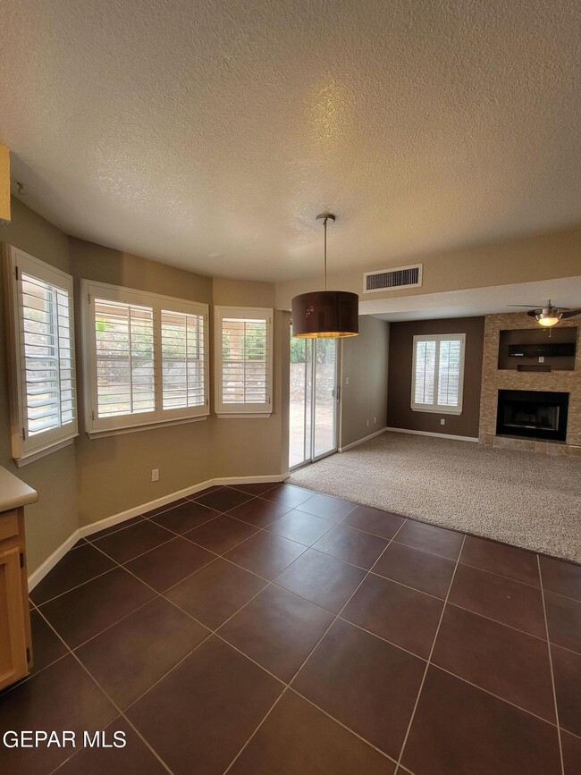 Building Photo - 7225 Tierra Taos Dr