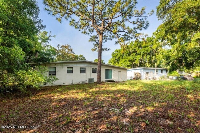 Building Photo - 5941 Caribbean Dr S