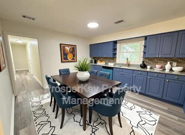 Building Photo - 748 Barrett Ave