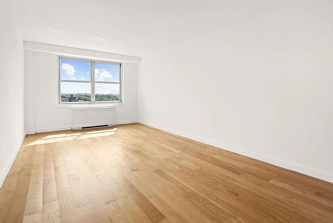 Building Photo - 135 Ocean Pkwy