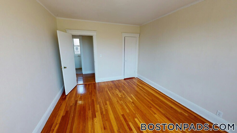 Building Photo - 1191 Boylston St