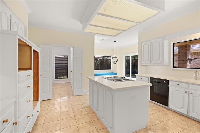 Building Photo - 6015 Steamboat Dr