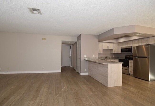 Building Photo - Stunningly remodeled 2-bedroom, 2-bath con...