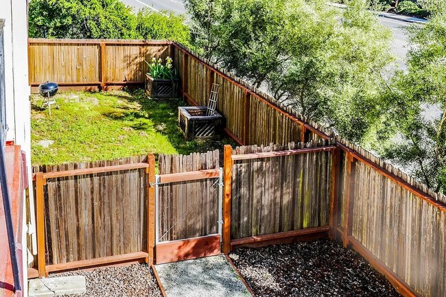 Building Photo - 7137 Soquel Drive