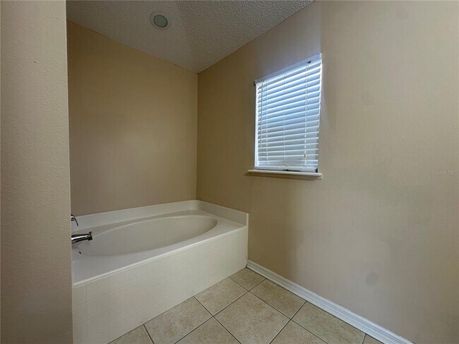 Building Photo - 11329 Camus Ln
