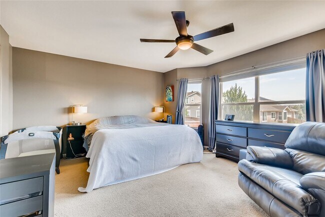 Building Photo - Beautiful 5 Bed 3.5 Bath Home In An Amazin...