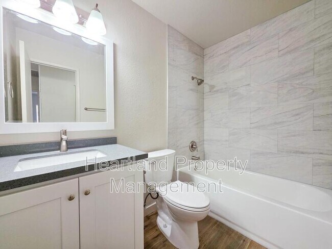 Building Photo - 800 S Anza St