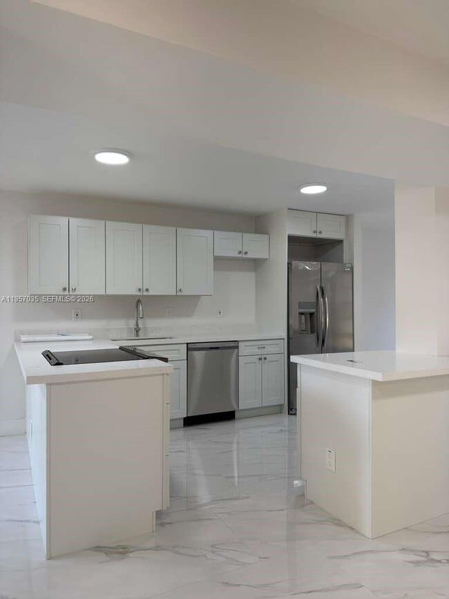 Building Photo - 9719 N New River Canal Rd