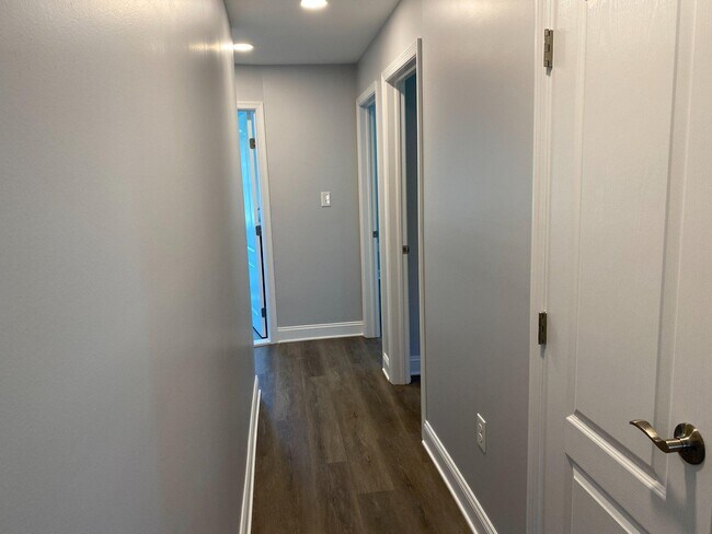 Building Photo - 108 Paoli Pike