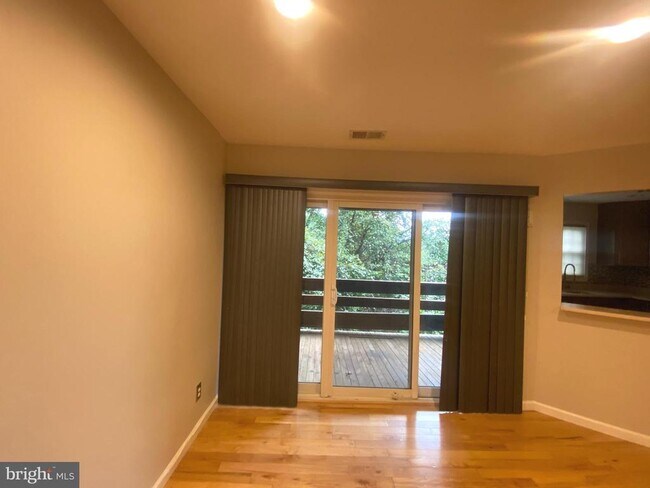 Building Photo - 11202 Beaver Trail Ct