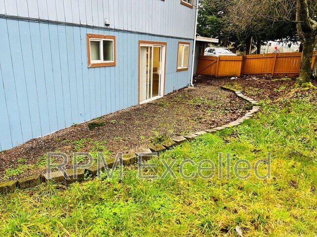 Building Photo - 2500 S 286th Pl