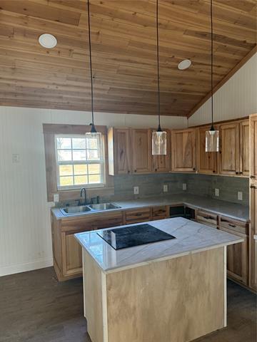 Building Photo - 630 Thatcher St