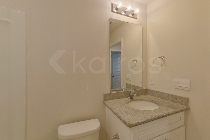 Building Photo - 245 Monarch Ln