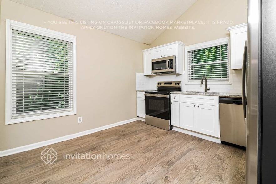 Building Photo - 3895 Rock Mill Pkwy