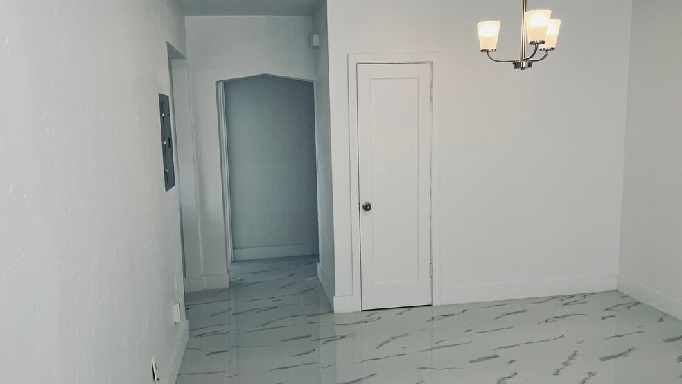 Building Photo - 7821 Byron Ave