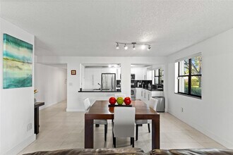 Building Photo - 16051 Blatt Blvd