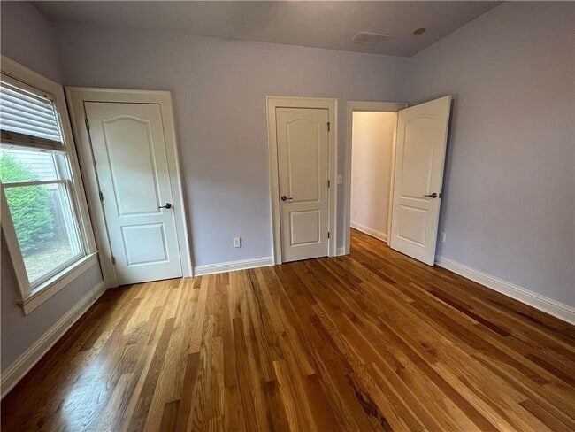 Building Photo - 1357 Eubanks Ave