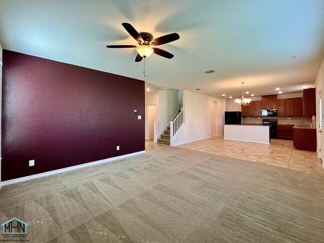 Building Photo - Gorgeous 4 bedroom, 3.5 bath home, minutes...