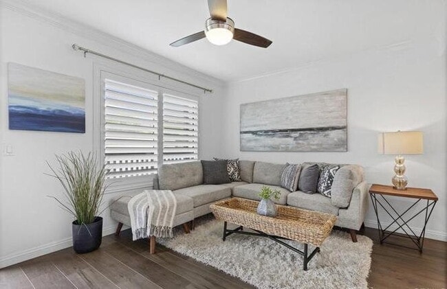 Building Photo - Chic Oceanside Retreat: 1-Bedroom with Sce...