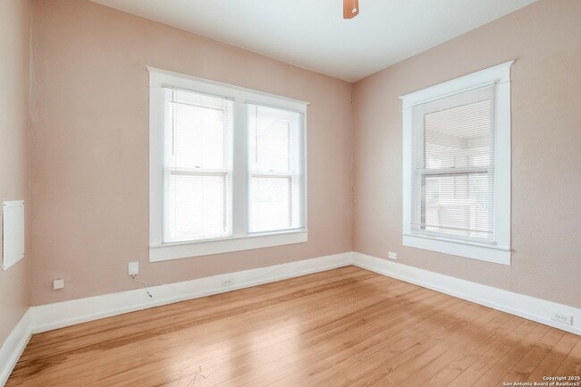 Building Photo - 638 Cedar St
