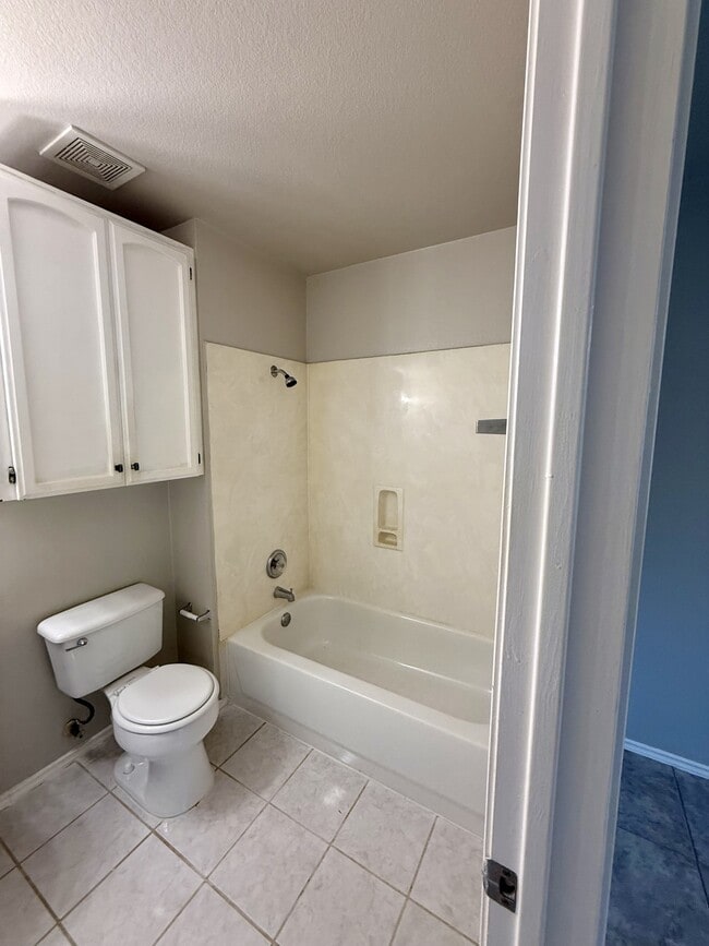 Building Photo - 3504 Banda Ln
