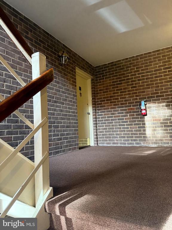 Building Photo - 1400 Northgate Square