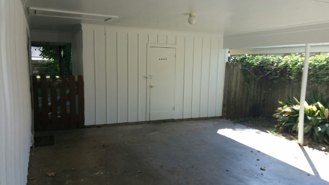 Building Photo - CUTE 3/2 BROADMOOR