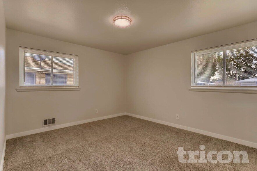 Building Photo - 3115 Xanadu St