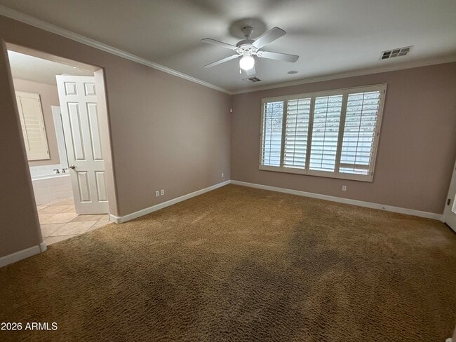 Building Photo - 421 W Wisteria Pl