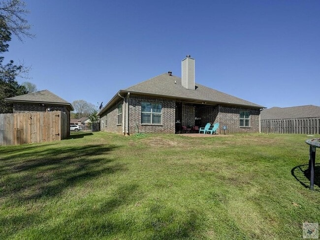 Building Photo - 181 Red Springs Rd