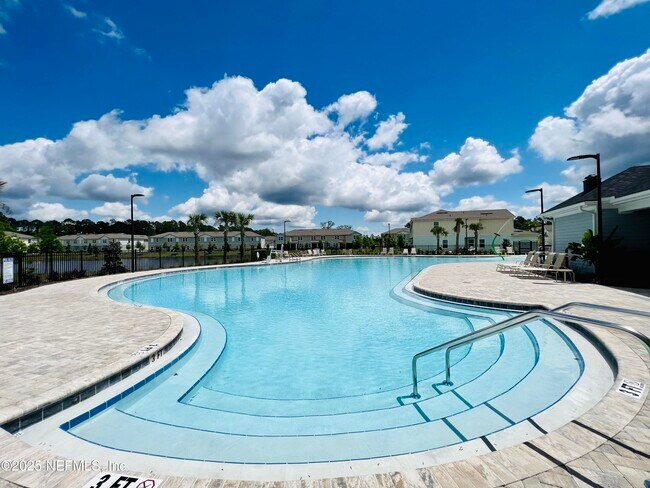 Building Photo - 114 Summer Moon Dr