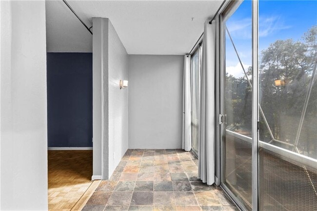 Building Photo - 130 26th St NW